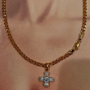 Dazzling Gold plated 18k Necklace with Crystal Cross Pendant Nonna link